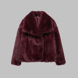 Искра | Елегантно пухкаво палто с яка