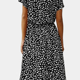 Rovena Vestido Midi de Lunares con Cuello Camisero y Cintura Ajustable